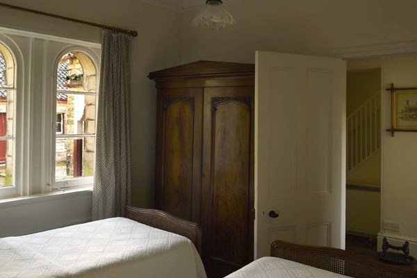 AltonStn_PBarker_Dec09_20