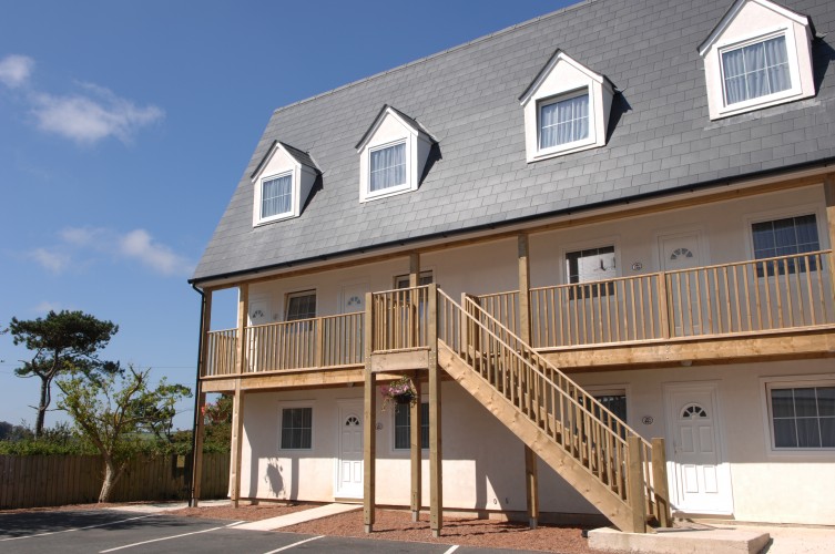 Exterior Ilfracombe New Apts2007 (2)