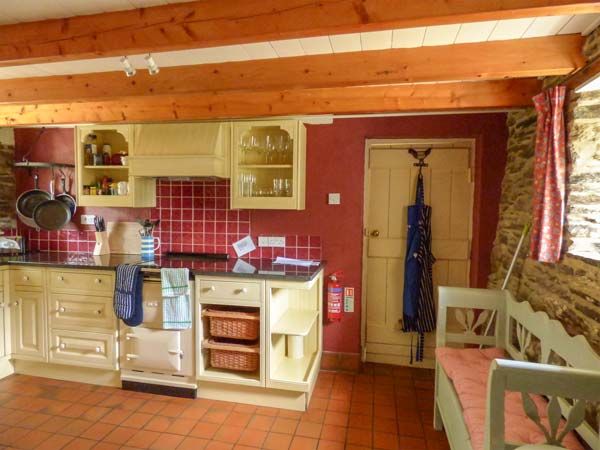 sc_14446652596633_929068_06