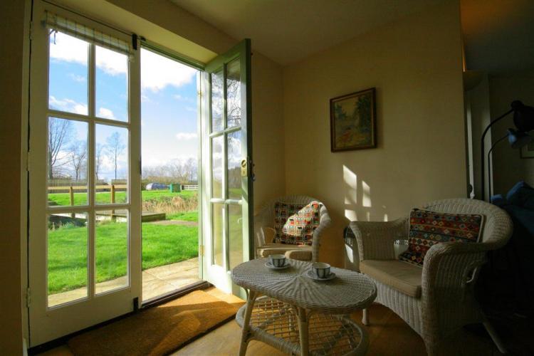 Kingfisher House-Manor Cottages (9)